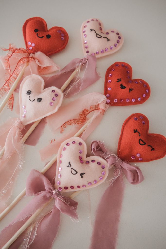Felt Heart Valentine Pins! - A Blog Called Wanda