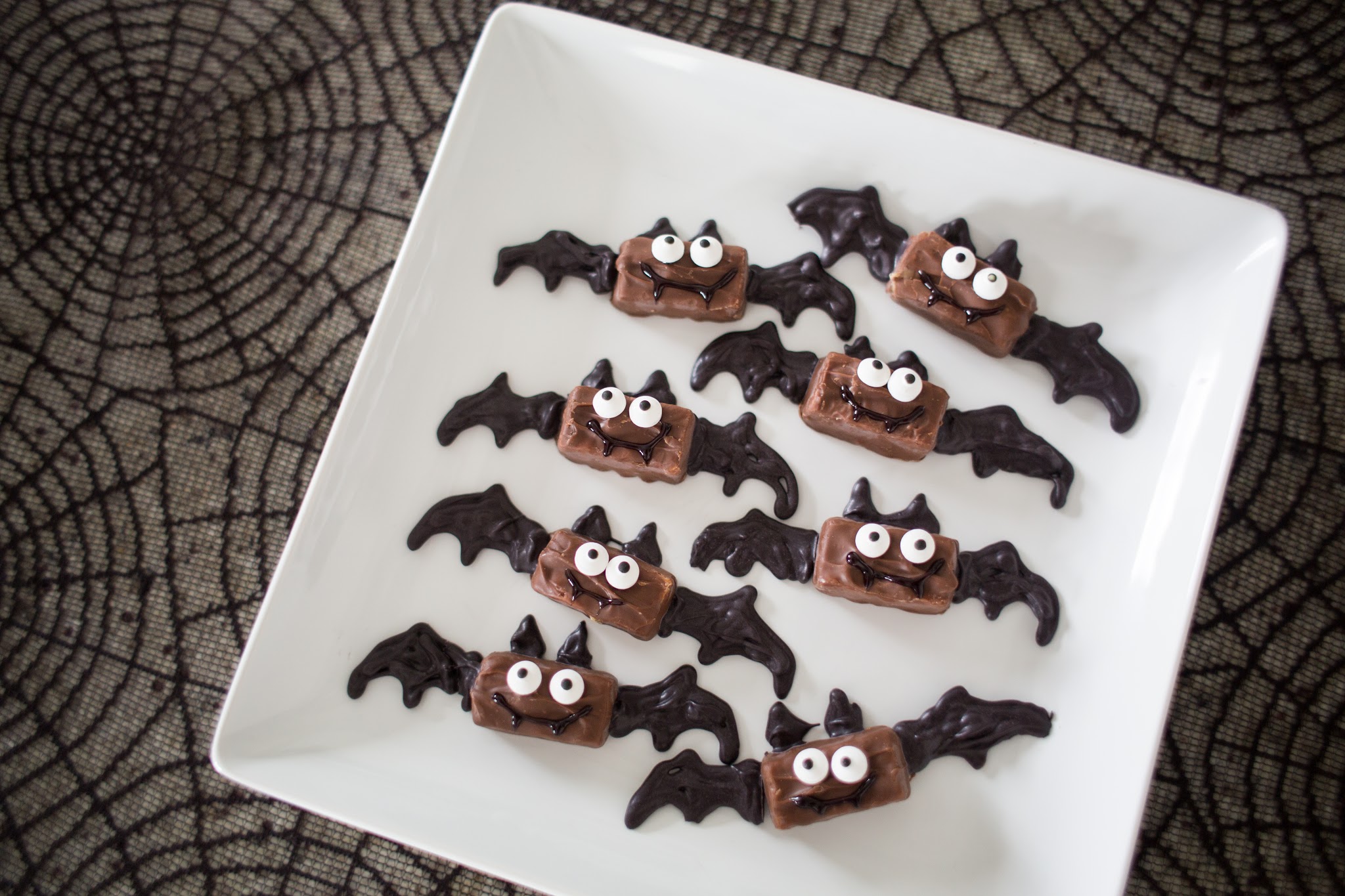 Cute Halloween Party Decorations and Treats