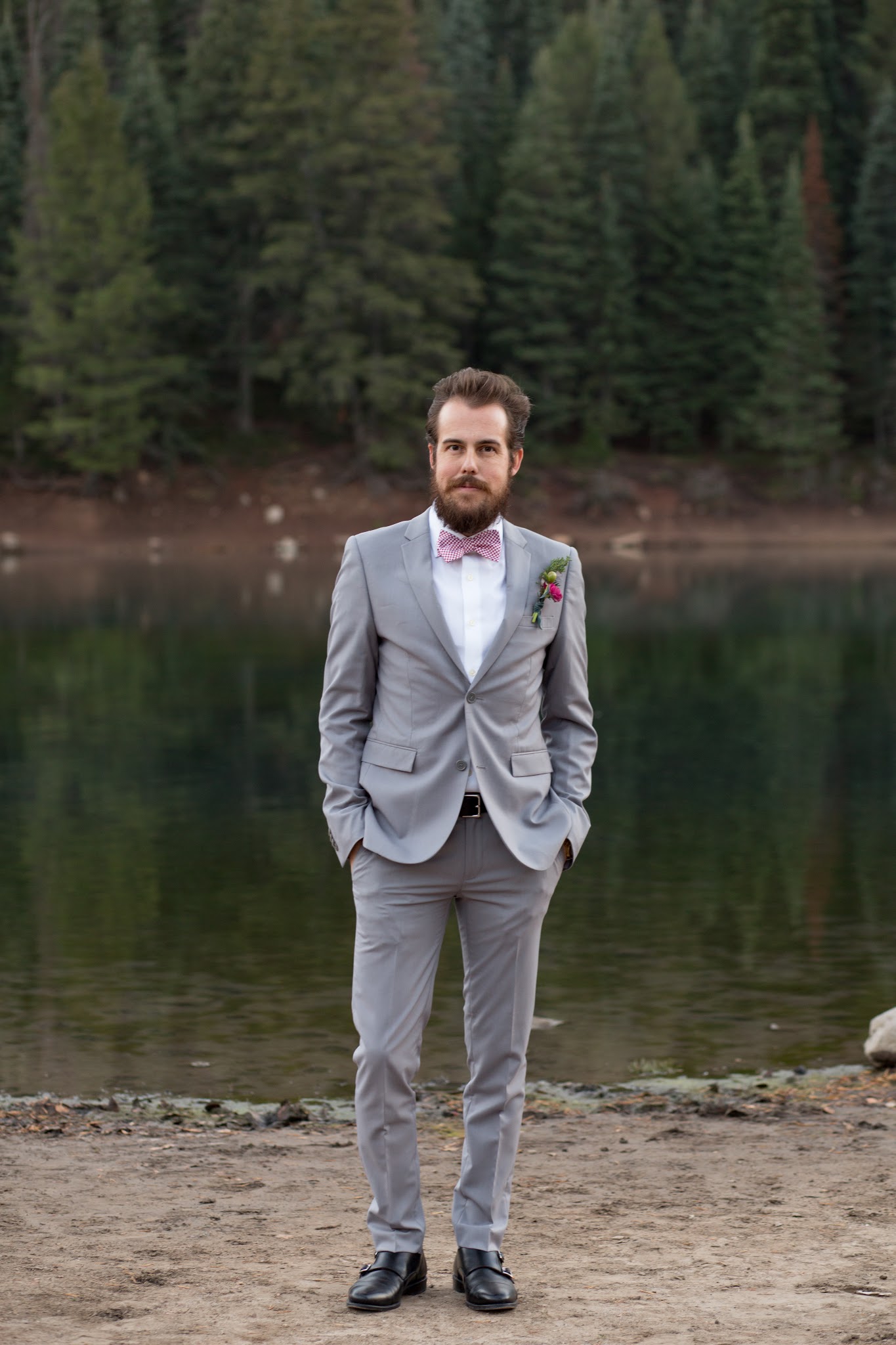 Mens Wedding Style - A Slim Gray Suit