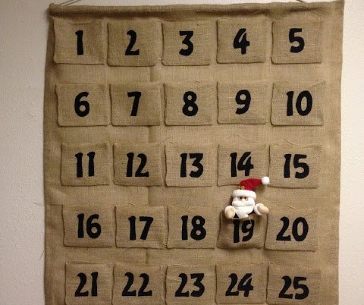 burlap countdown calendar!