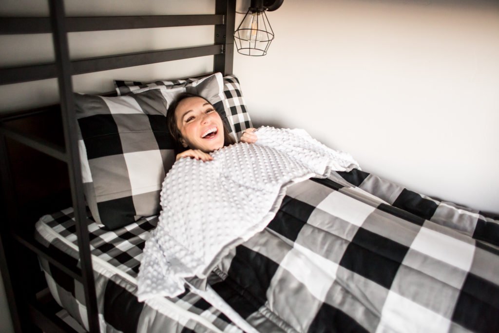 How to make a Bunkbed in less than 5 minutes! Kelsey Bang