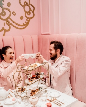Tea Time at the Exclusive Hello Kitty Cafe Bow Room