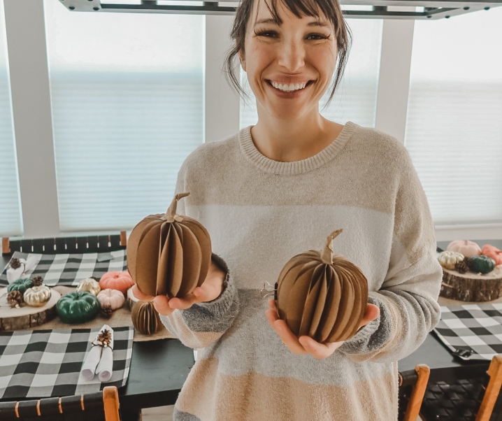 Thanksgiving Craft- Paper Pumpkin Place Card Holders