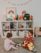 Cute & Simple Way To Wrap Christmas Presents – Pom Pom DIY