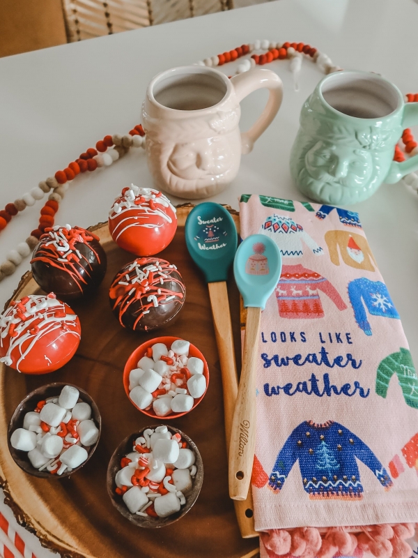 How To Make Hot Chocolate Bombs- Easiest Recipe + Step By Step Directions & Video