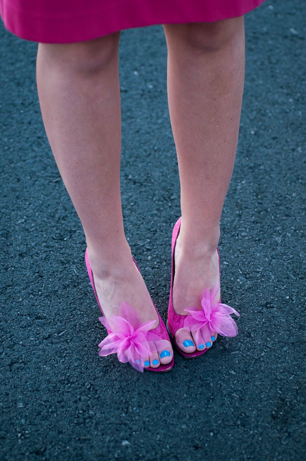 bebe, bebe shoes, flower shoes, lace shoes, hot pink heels, hot pink shoes, designer shoes, ootd
