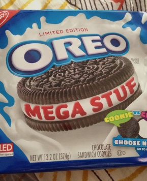 MEGA stuffed Oreos