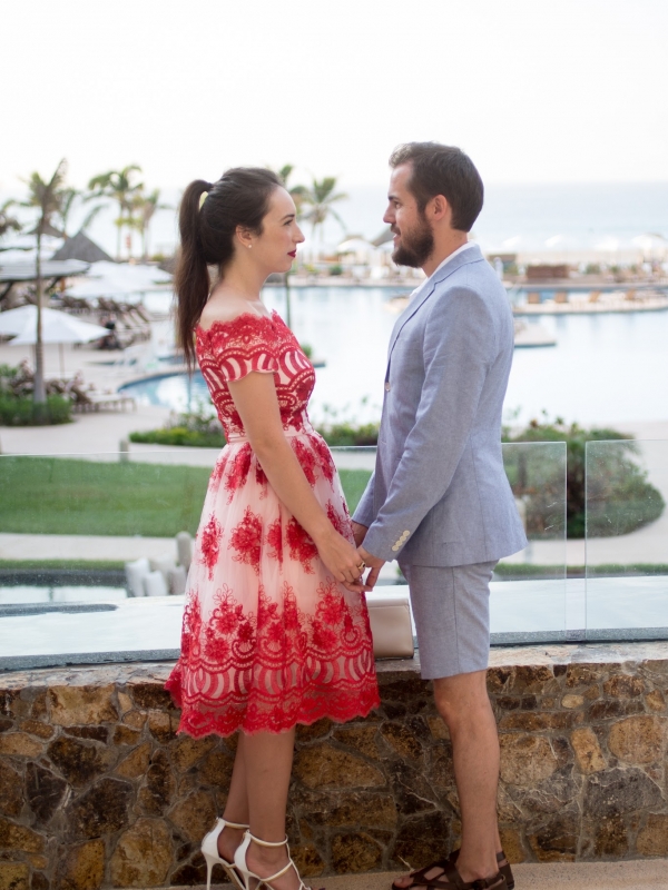 Cabo and the Famous Arch